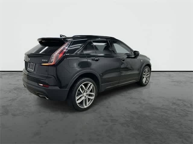 Thumbnail: 2019 Cadillac XT4 - 4