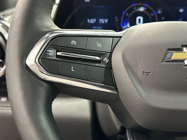 Thumbnail: 2025 Chevrolet Equinox - 16