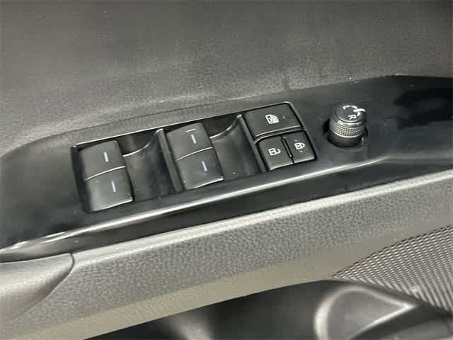 Thumbnail: 2025 Toyota Camry - 20