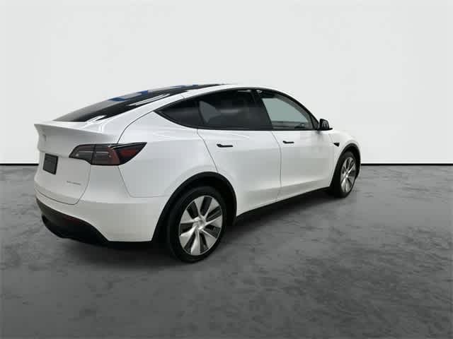 Thumbnail: 2023 Tesla Model Y - 4