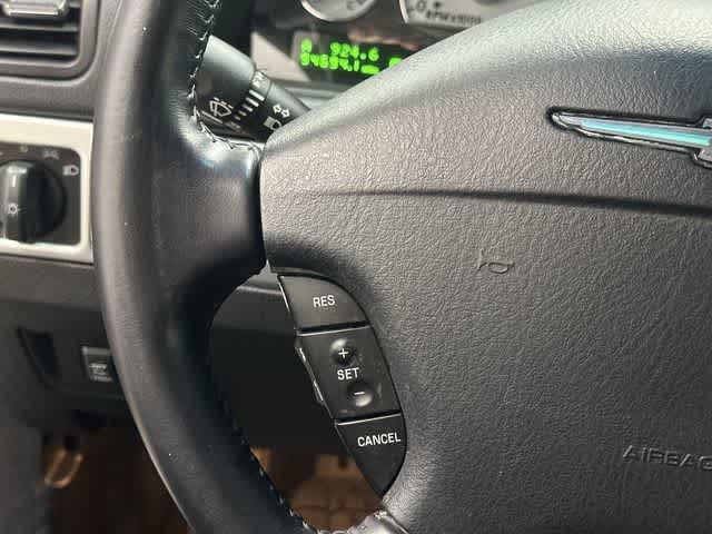 Thumbnail: 2005 Ford Thunderbird - 15