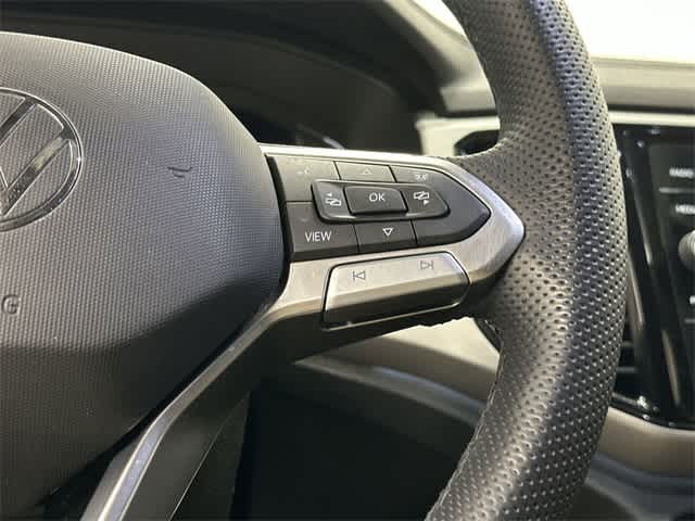 Thumbnail: 2022 Volkswagen Atlas - 18