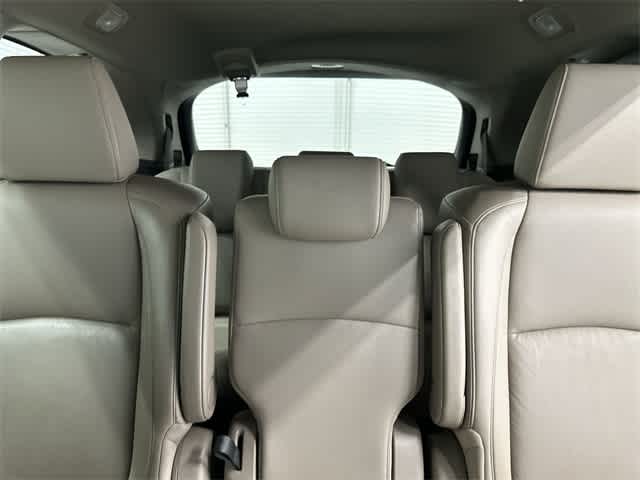 Thumbnail: 2018 Honda Odyssey - 14