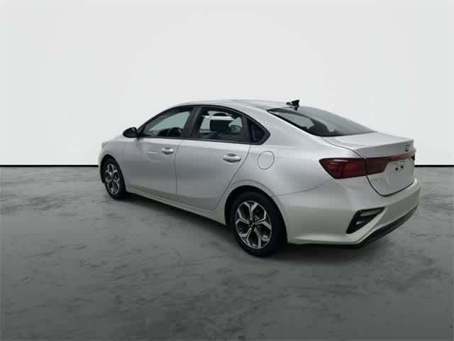 Thumbnail: 2020 Kia Forte - 9