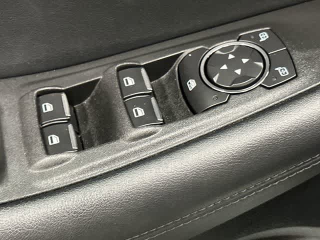 Thumbnail: 2022 Ford Edge - 20