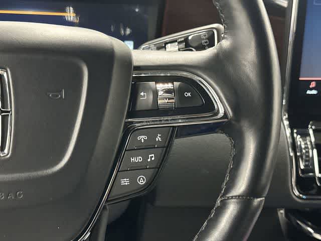 Thumbnail: 2024 Lincoln Navigator - 18
