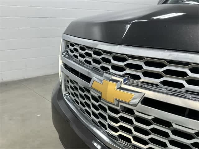 Thumbnail: 2017 Chevrolet Tahoe - 31