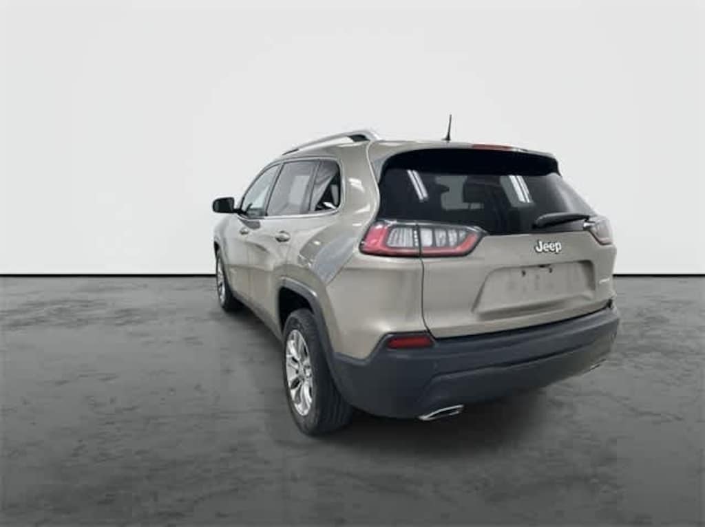 Used 2019 Jeep Cherokee Latitude Plus FWD SUV