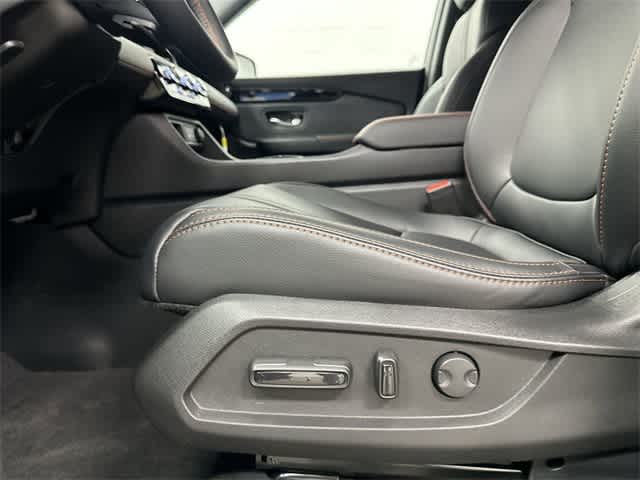 Thumbnail: 2025 Honda Pilot - 26