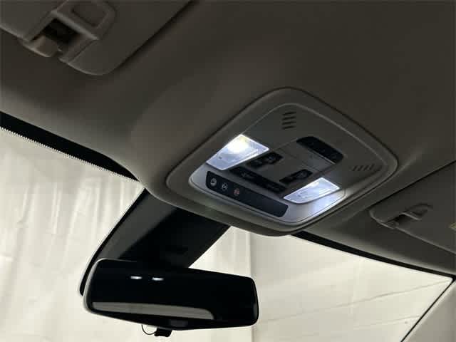 Thumbnail: 2018 Chevrolet Traverse - 21