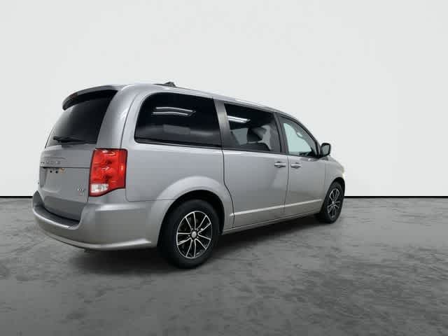 Thumbnail: 2019 Dodge Grand Caravan - 4