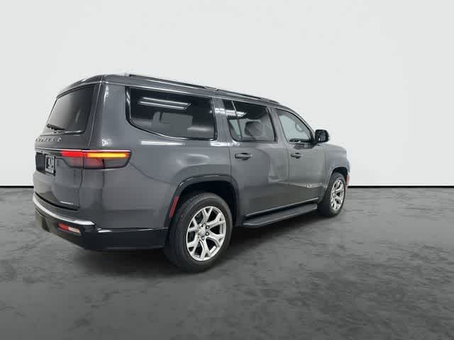 Thumbnail: 2022 Jeep Wagoneer - 4