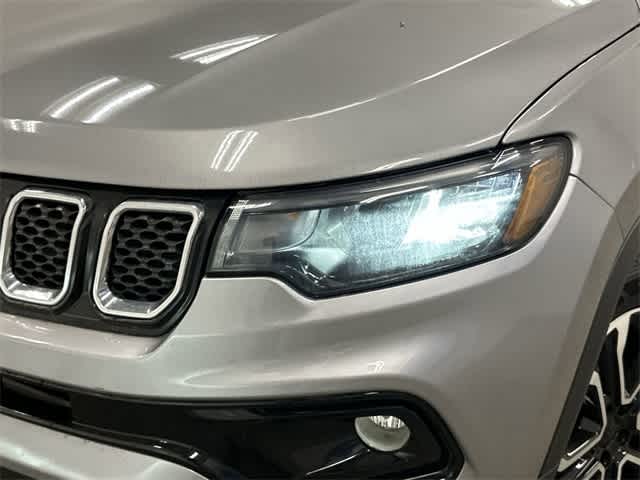 Thumbnail: 2024 Jeep Compass - 31