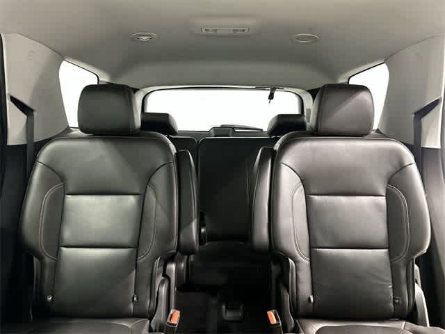 Thumbnail: 2021 Chevrolet Traverse - 14