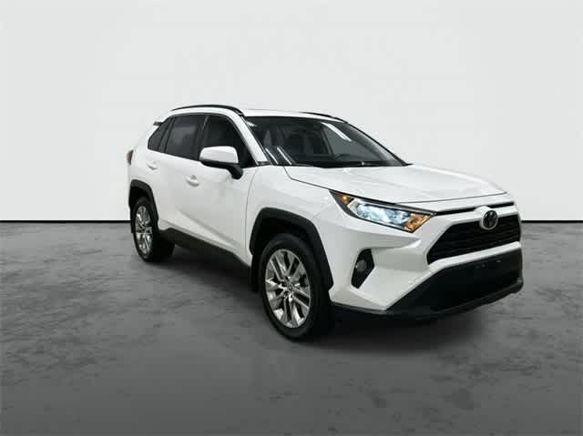 Thumbnail: 2020 Toyota RAV4 - 6