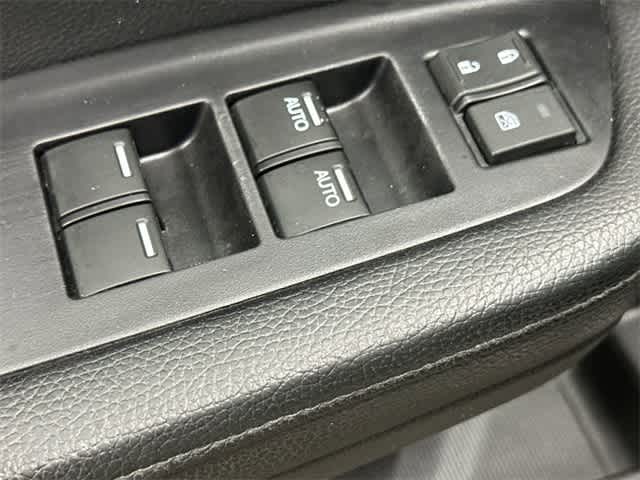 Thumbnail: 2018 Honda Pilot - 20