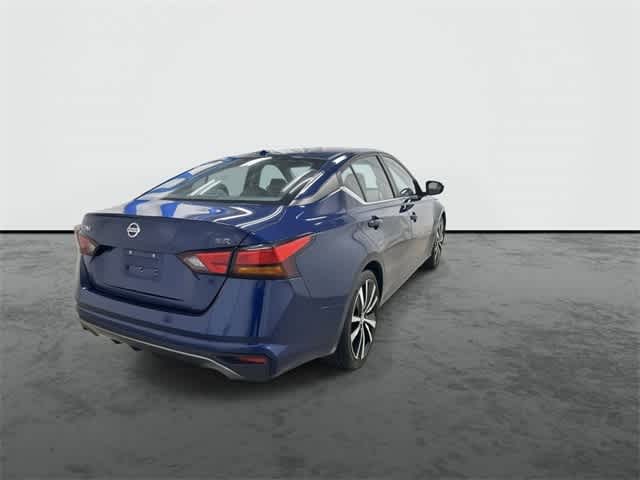 2022 Nissan Altima SR 3