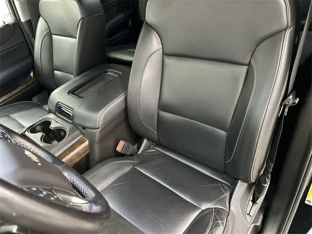 Thumbnail: 2019 Chevrolet Suburban - 10