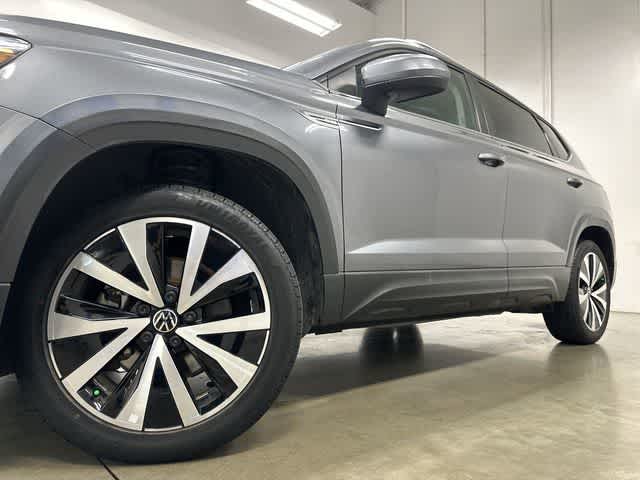 Thumbnail: 2024 Volkswagen Taos - 27