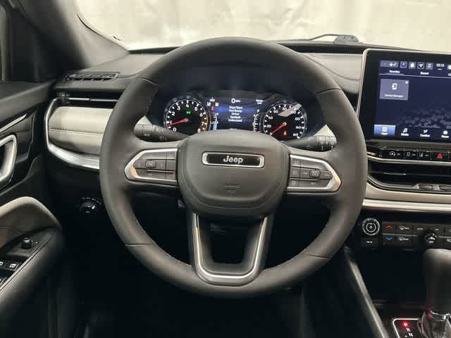 Thumbnail: 2025 Jeep Compass - 15