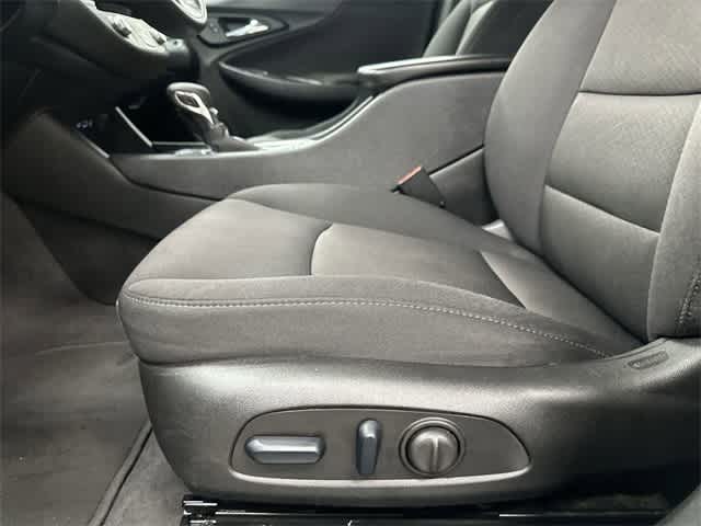 Thumbnail: 2024 Chevrolet Malibu - 26