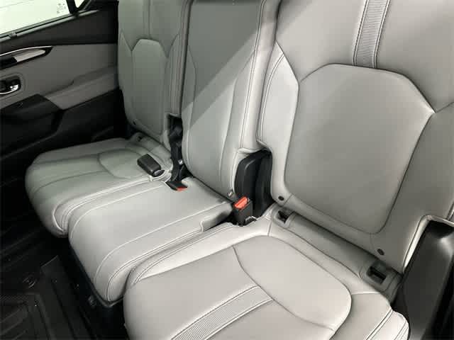 2025 Honda Pilot EX-L 11