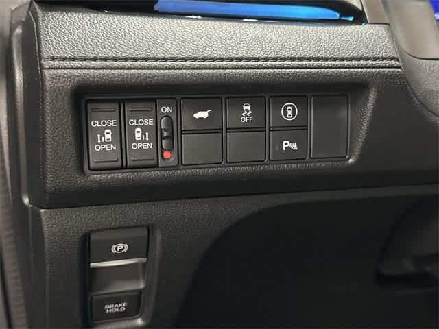 Thumbnail: 2023 Honda Odyssey - 19