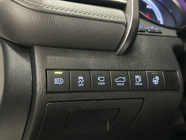 Thumbnail: 2021 Toyota Camry - 19