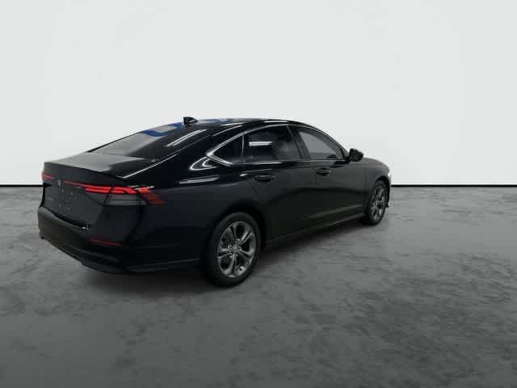 Used 2024 Honda Accord EX Sedan