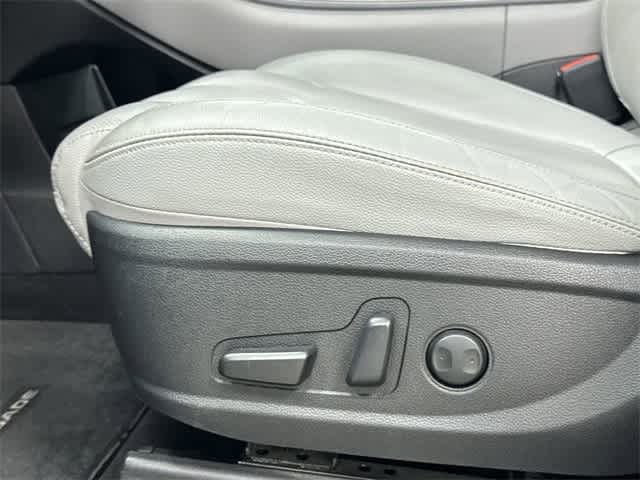 Thumbnail: 2022 Hyundai Palisade - 26