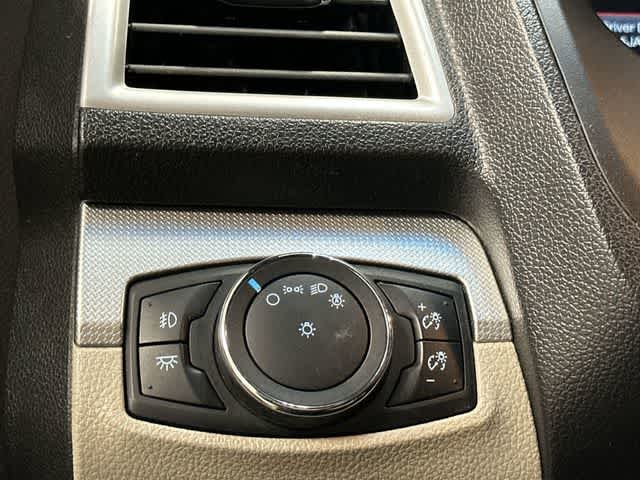 Thumbnail: 2014 Ford Explorer - 19