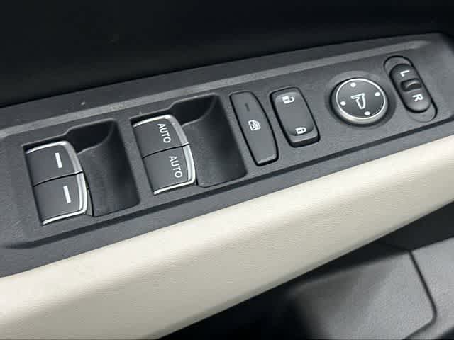 2025 Honda Accord SE - Photo 19