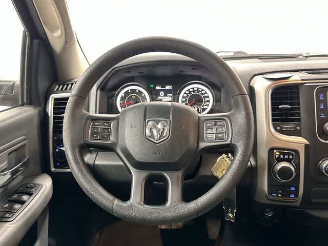 Thumbnail: 2020 RAM 1500 Classic - 15