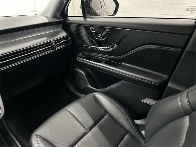 2022 Lincoln Corsair Standard 13