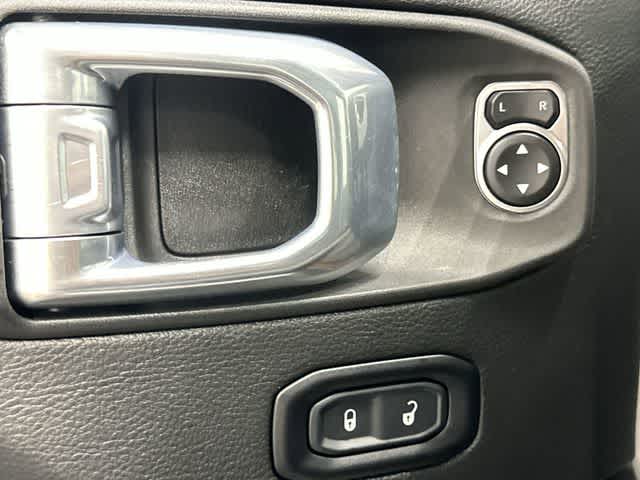 Thumbnail: 2024 Jeep Wrangler - 20