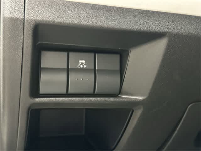 Thumbnail: 2014 Mazda MX-5 Miata - 17