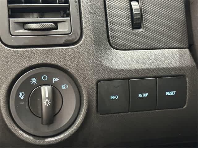 Thumbnail: 2012 Ford Escape - 19