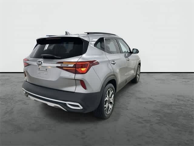 2021 Kia Seltos EX 3