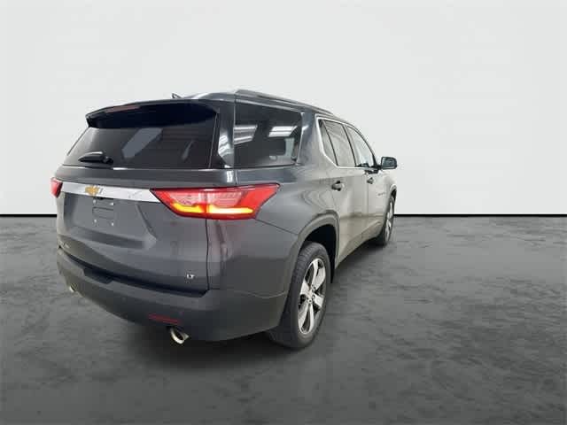 Thumbnail: 2021 Chevrolet Traverse - 3