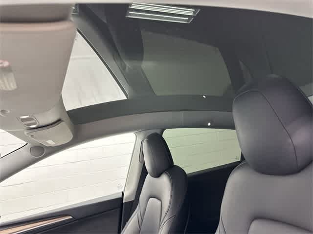 Thumbnail: 2023 Tesla Model Y - 27