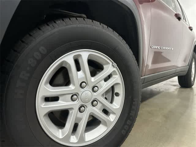 Thumbnail: 2023 Jeep Grand Cherokee - 28