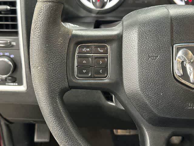 Thumbnail: 2020 RAM 1500 Classic - 17