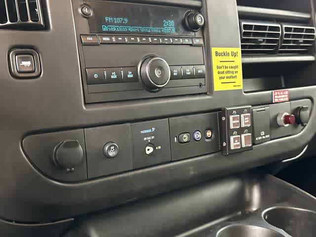 Thumbnail: 2018 GMC Savana - 24