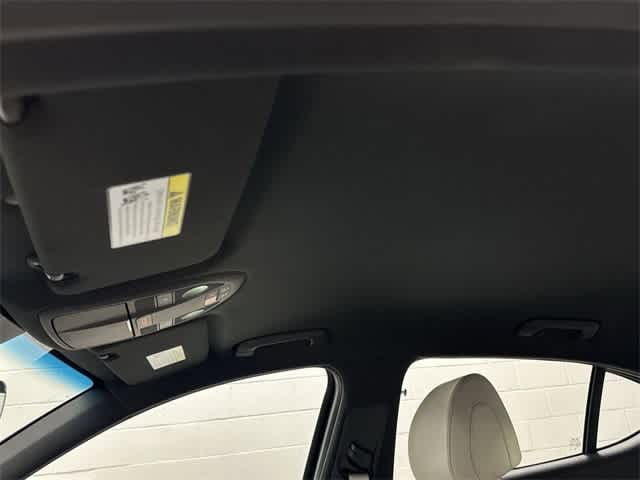 Thumbnail: 2024 Genesis G70 - 28