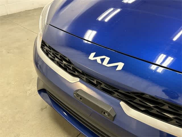 Thumbnail: 2023 Kia Forte - 30