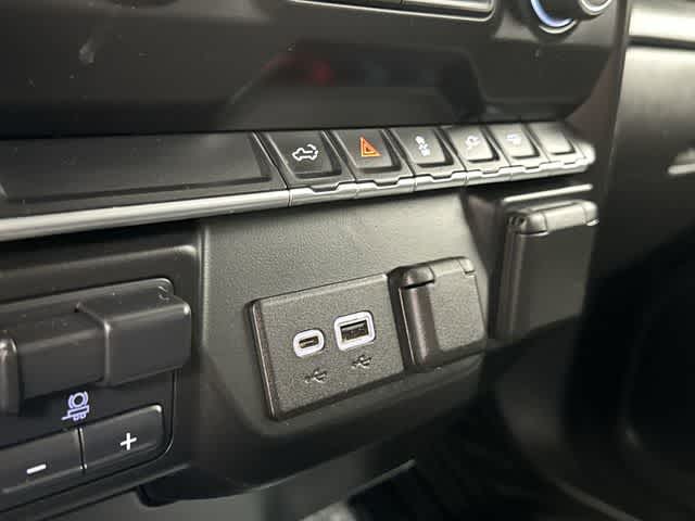 Thumbnail: 2021 Chevrolet Silverado 3500 - 24