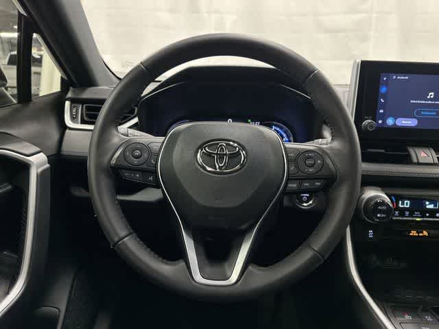Thumbnail: 2023 Toyota RAV4 - 15