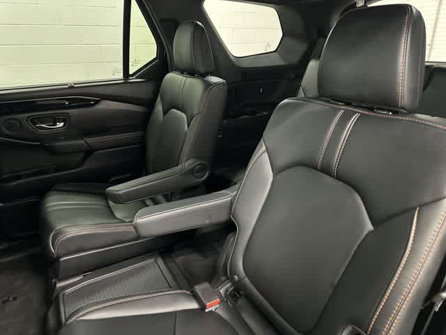 Thumbnail: 2024 Honda Pilot - 14