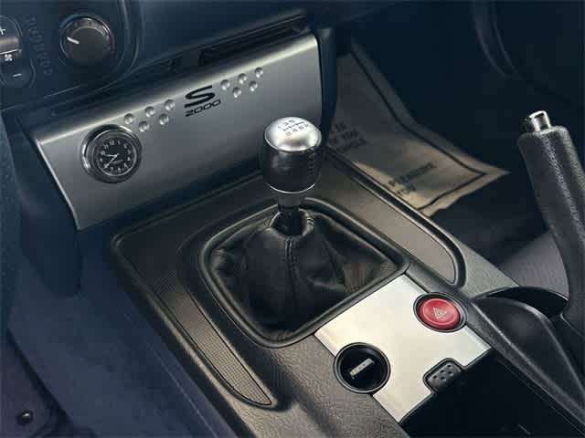 Thumbnail: 2005 Honda S2000 - 21