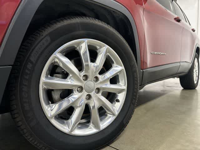 Thumbnail: 2015 Jeep Cherokee - 29